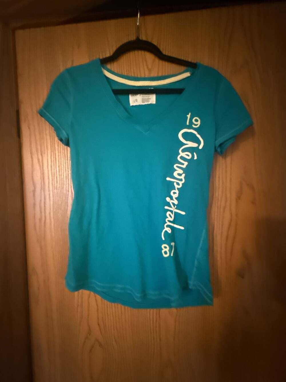Aeropostale Graphic V-Neck T-Shirt Teal Size L/G